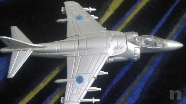 Aerei militari modellini + poster foto-2931