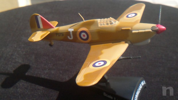 Aerei militari modellini + poster foto-2930