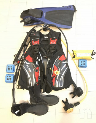 vendo attrezzatura SUB praticamente nuova foto-18055