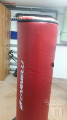 Sacco kickboxing con pedana a terra foto-34884