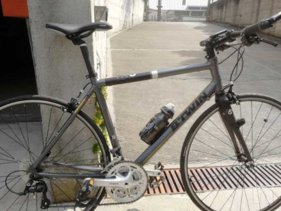 Bicicletta ibrida da corsa modello BTWIN come nuova foto-35495