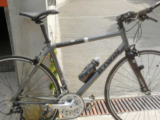 Bicicletta ibrida da corsa modello BTWIN come nuova foto-18422