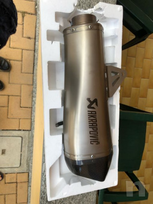 Terminale akrapovic usato 4/5 volte  foto-18471