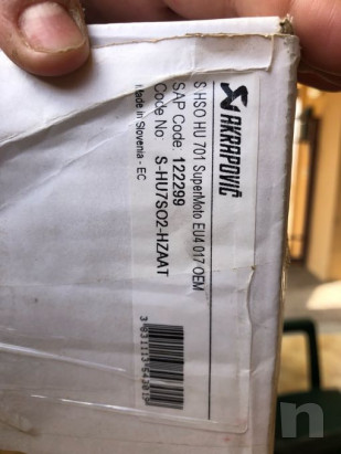 Terminale akrapovic usato 4/5 volte  foto-35591