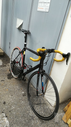 Bici da corsa in alluminio - Shimano Ultegra 9 rapporti foto-36782