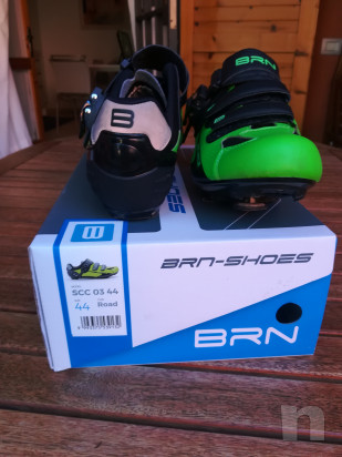 Scarpe ciclismo su strada foto-37029