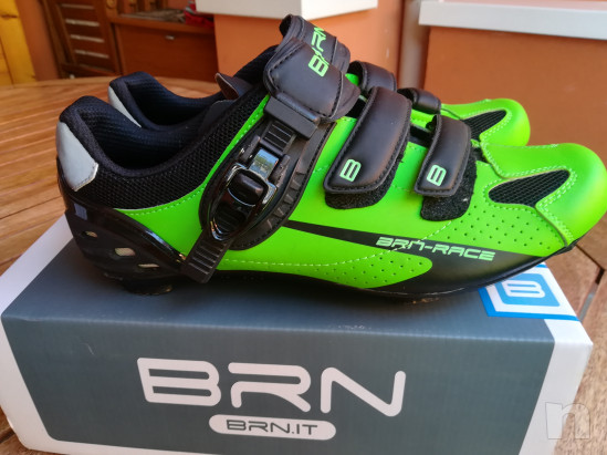 Scarpe ciclismo su strada foto-37028