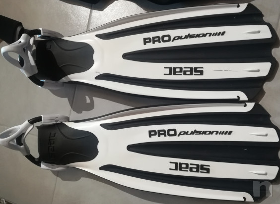 Vendo muta, pinne e calzari foto-37177