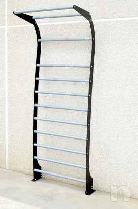 Prototipo spalliera innovativa fissabile a terra foto-37533