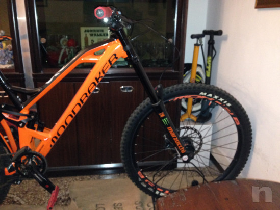 Bici da discesa DH assolutamente pari al nuovo. foto-37609