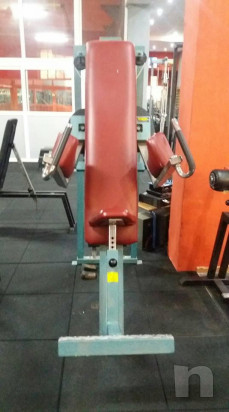 TECHNOGYM DELTS MACHINE foto-19472