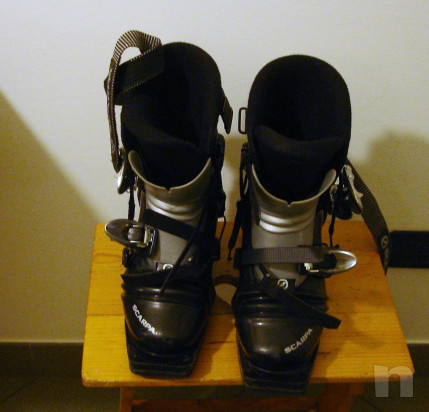 vendo sci con attacchi telemark e scarponi telemark  foto-38307