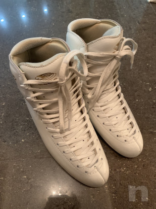 PATTINO OVERTURE PATTINAGGIO USATO 3 MESI foto-38388