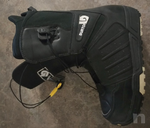 Tavola snowboard e scarponi foto-38529