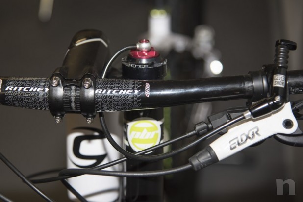 Carbon F29 Carbon 3 foto-3484