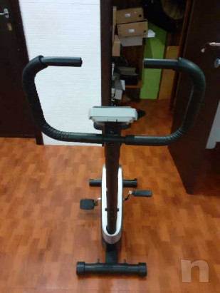 Vendo ciclette piu' 2 dischi da 5kg foto-42990