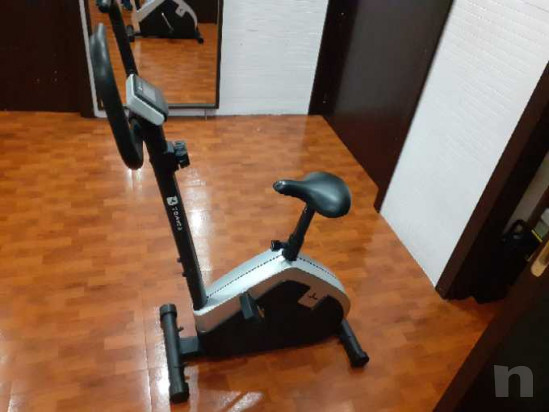 Vendo ciclette piu' 2 dischi da 5kg foto-42989