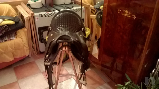 vendo sella da treking misura 17 color marrone  come nuona vero cuoio foto-2210