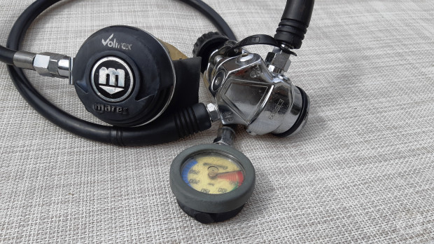 Erogatore MARES VOLTREX con manometro CRESSISUB foto-43496