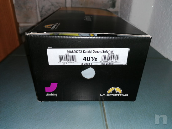 Scarpetta d'arrampicata nuova foto-43775