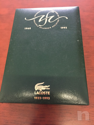 Confezione intonsa di pin originali della Lacoste in astuccio in occasione dei 60 anni  foto-22464