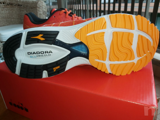 Diadora Blushield Fly2 NUOVE num. 45 foto-44185