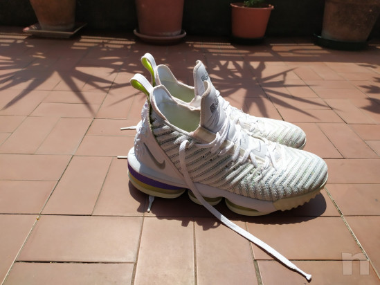 LeBron 16 numero 46 foto-22711