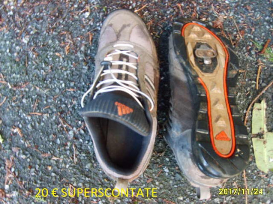 3 selle mtb(sella rosa venduta), portabici 3 ganci,scarpe addidas 41,5 foto-46839