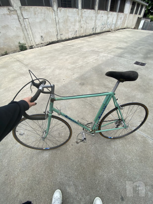Bici da corsa d’epoca Bianchi con cambio campagnolo foto-23841