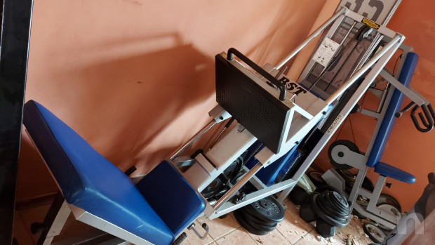 Attrezzatura completa da palestra foto-48128