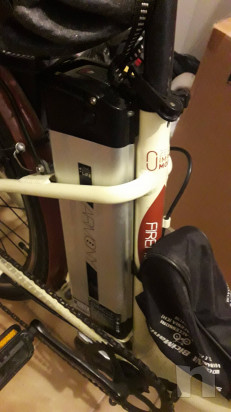 Bella bici tenuta bene, con batteria da 36V quasi esaurita. foto-48612
