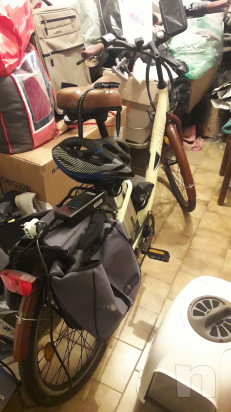 Bella bici tenuta bene, con batteria da 36V quasi esaurita. foto-48610