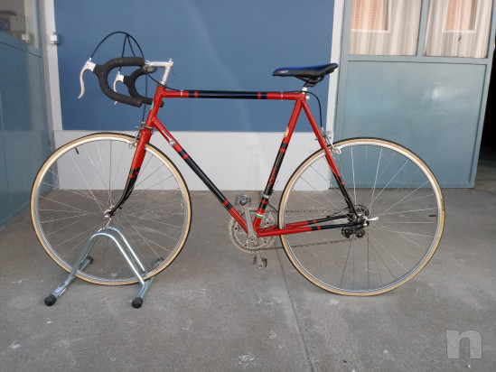 Bici Bianchi da corsa vintage revisionata e riverniciata foto-49221