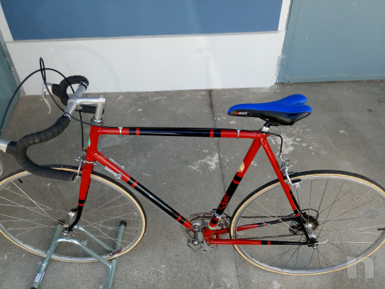 Bici Bianchi da corsa vintage revisionata e riverniciata foto-24736