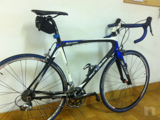 Bici in carbonio Sintesi Mustang foto-2483