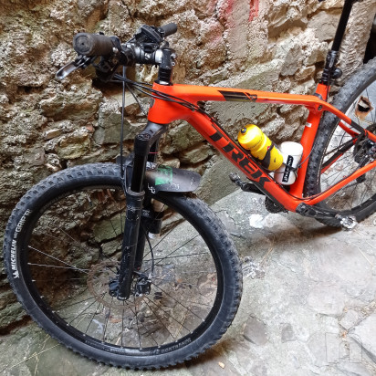 MTB carbonio TREK front foto-25006