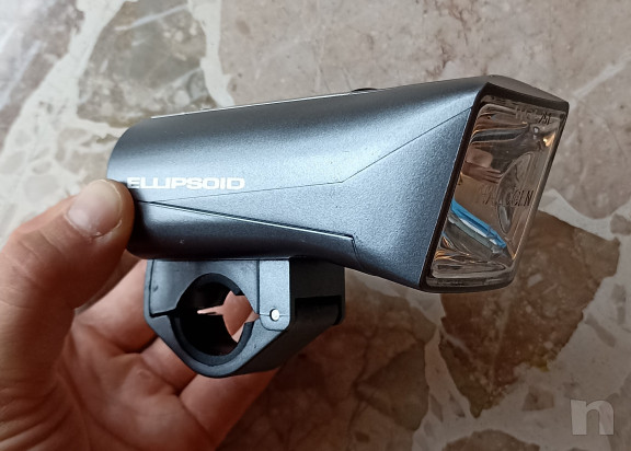 Sigma luce per bici con attacco circolare foto-25062