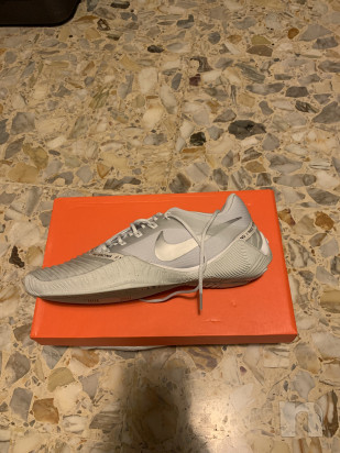 Vendo scarpe Nike ballestra2 n 44 foto-25147