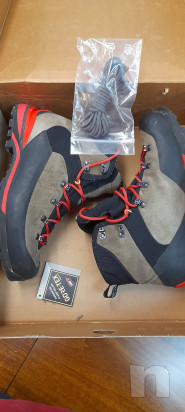 Vendo scarponi montura  foto-50873