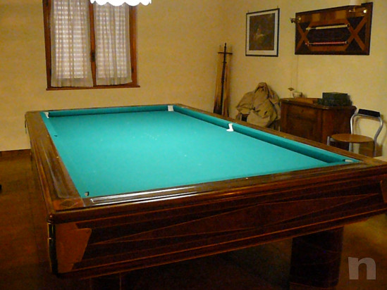 Biliardo con buche foto-25478