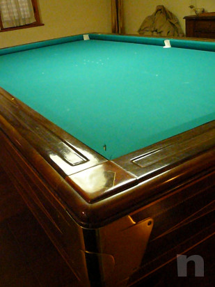Biliardo con buche foto-50943