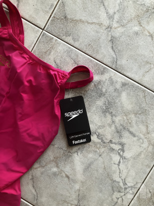 Vendono costumone intatto e non usato l’ancora con cartellino nello scatolino mai usato foto-51664