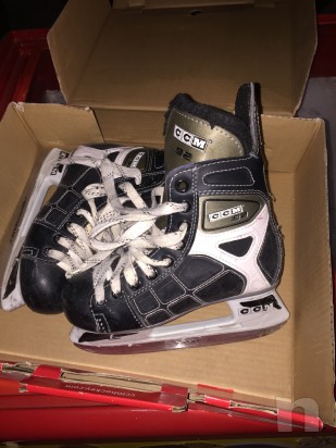 Pattini da hockey Tg 33 come nuovi  foto-2601