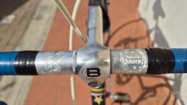 Bicicletta Eroica da corsa Branca degli anni '70. foto-52798