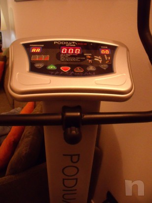 PEDANA VIBRANTE ( MODELLO  PODIUM WAVE 100 ) foto-4598