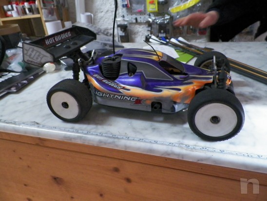 Automodello lightining 3 hot bodies  foto-4685