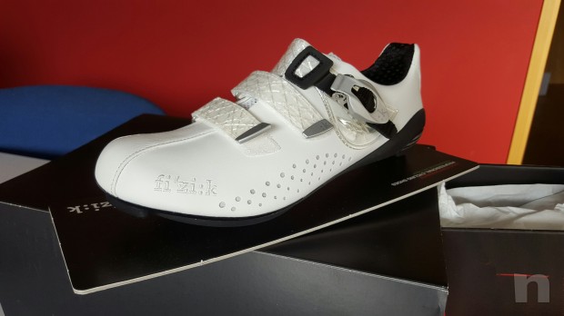 Scarpa Fizik R3 DONNA BIANCA (nuova) foto-4870