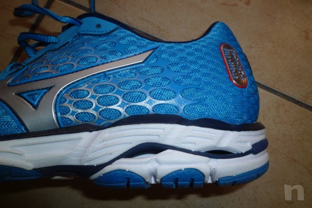 vendo scarpe running Mizuno Inspire 11 n. 42 usate 1 volta foto-5042