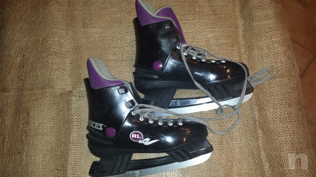 vendo pattini da ghiaccio nr.43 foto-3026