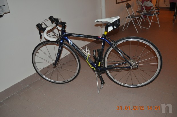 bicicletta carbonio Specialized donna foto-3196